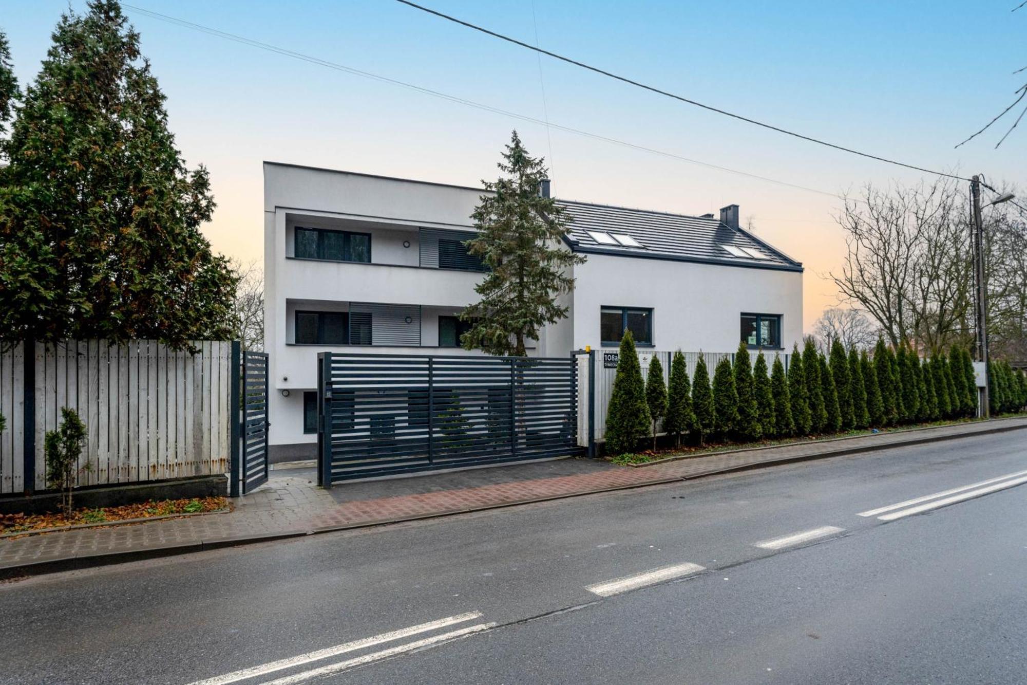 Ferienwohnung Forest House By Cozyplace Krakau Exterior foto